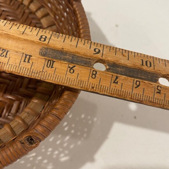 Vintage Basket Small Oval Woven Trinket Display - Picture 8 of 10